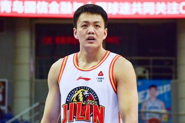 姜宇星目前, 体人导演我