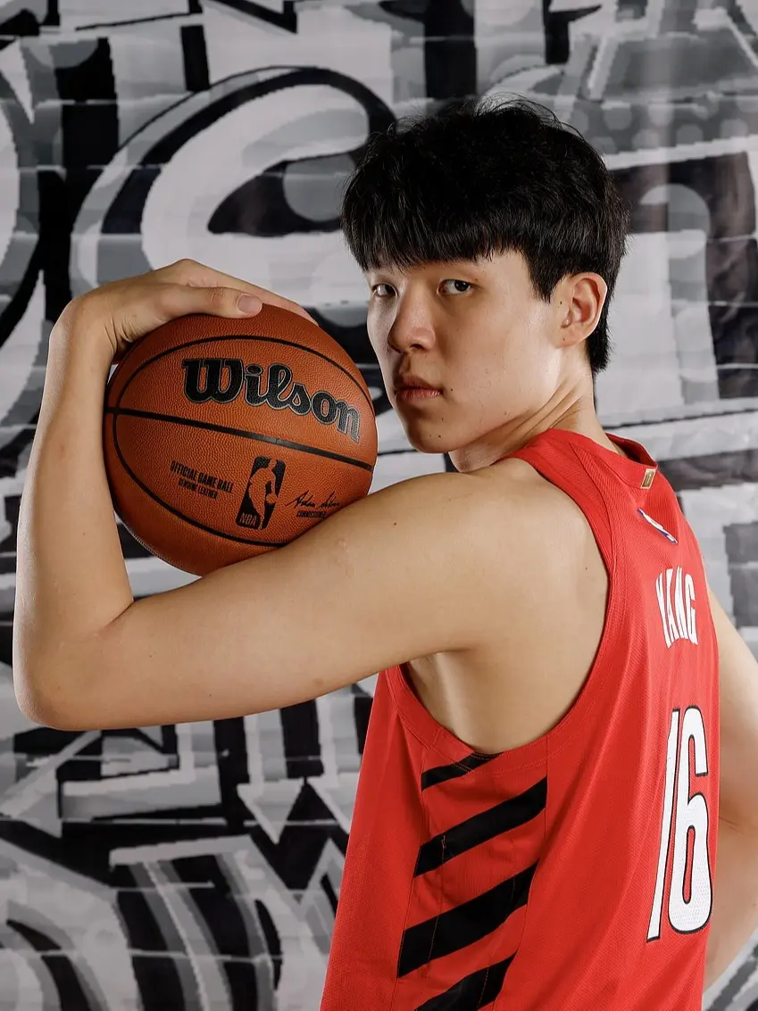 肌肉线条明, div